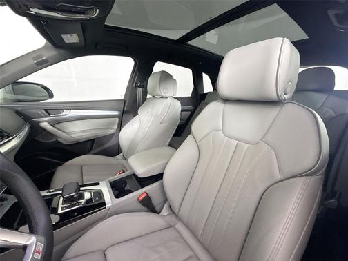 2025 Audi Q5 45 S line Premium Plus