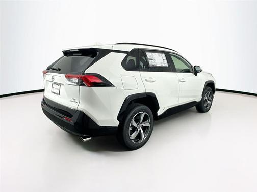 2025 Toyota RAV4 Hybrid SE