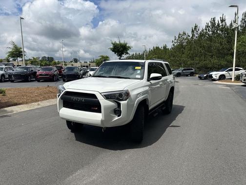 Ice Cap 2023 Toyota 4Runner SR5 Premium