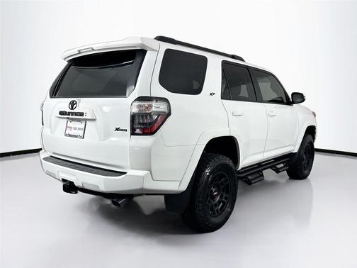 Ice Cap 2023 Toyota 4Runner SR5 Premium