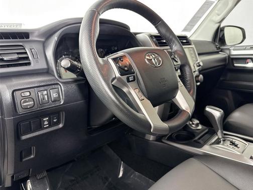Ice Cap 2023 Toyota 4Runner SR5 Premium