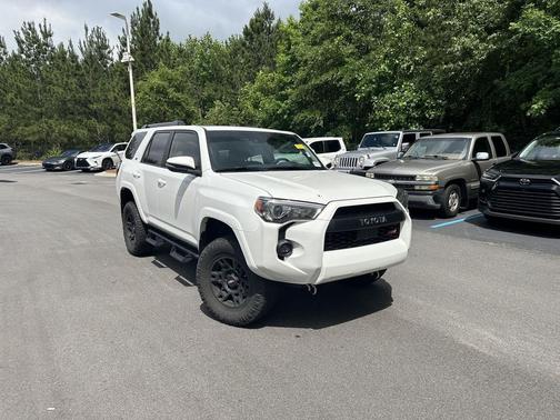 Ice Cap 2023 Toyota 4Runner SR5 Premium