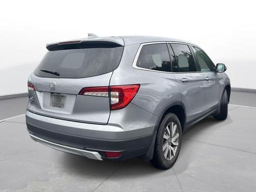 Lunar Silver Metallic 2019 Honda Pilot EX-L
