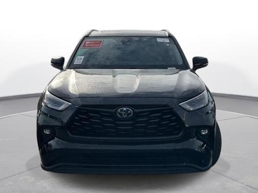 2024 Toyota Highlander Hybrid XLE