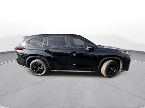 2024 Toyota Highlander Hybrid XLE