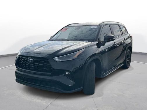 2024 Toyota Highlander Hybrid XLE