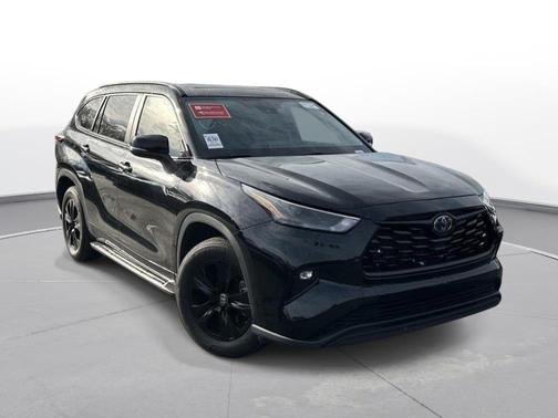 2024 Toyota Highlander Hybrid XLE