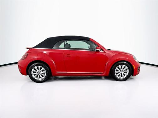 2019 Volkswagen Beetle 2.0T SE