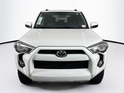 Super White 2019 Toyota 4Runner SR5