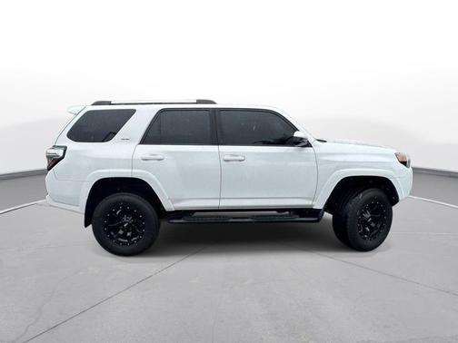 Super White 2019 Toyota 4Runner SR5