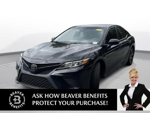 Midnight Black Metallic 2018 Toyota Camry SE