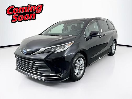 2025 Toyota Sienna Limited