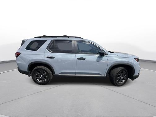 Sonic Gray Pearl 2024 Honda Pilot TrailSport
