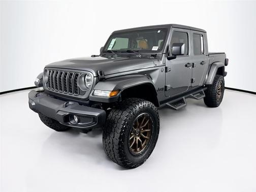Granite Crystal Metallic Clearcoat 2025 Jeep Gladiator Nighthawk