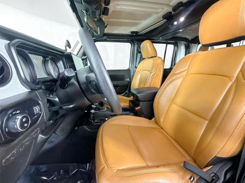 Granite Crystal Metallic Clearcoat 2025 Jeep Gladiator Nighthawk