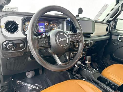 Granite Crystal Metallic Clearcoat 2025 Jeep Gladiator Nighthawk