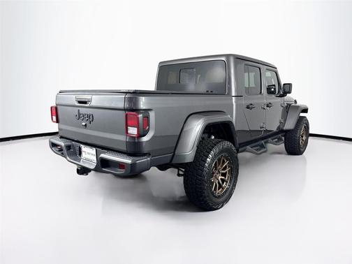 Granite Crystal Metallic Clearcoat 2025 Jeep Gladiator Nighthawk