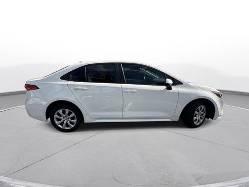 Ice Cap 2024 Toyota Corolla LE