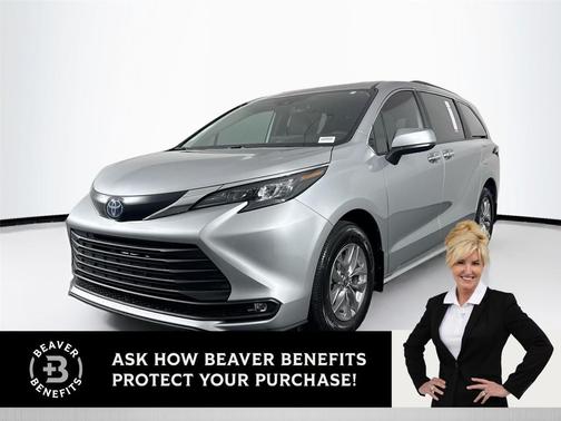 2025 Toyota Sienna XLE