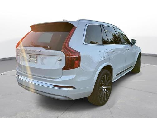 2022 Volvo XC90 T6 Inscription