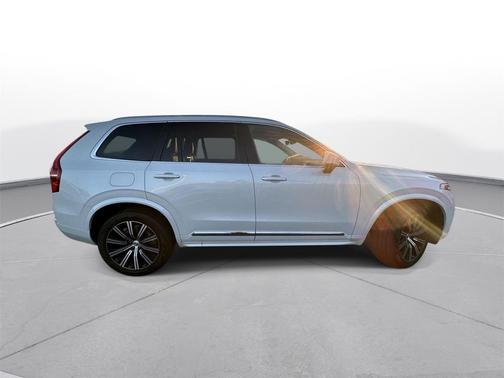 2022 Volvo XC90 T6 Inscription
