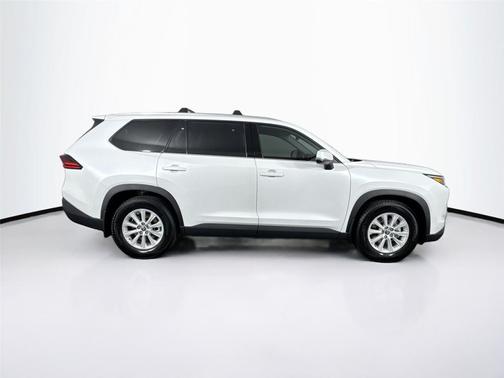 2025 Toyota Grand Highlander Hybrid XLE