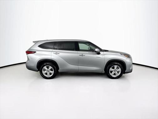 2021 Toyota Highlander Hybrid LE
