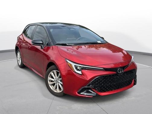 Finish Line Red/Midnight Black Metallic 2026 Toyota Corolla SE