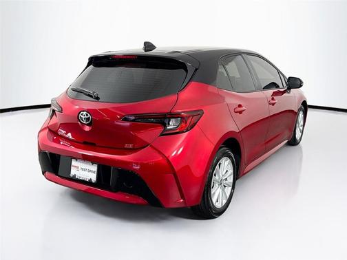 Finish Line Red/Midnight Black Metallic 2026 Toyota Corolla SE