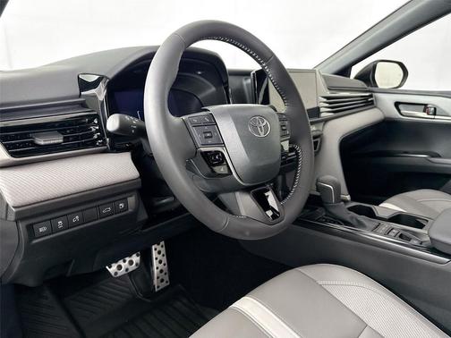 Underground 2026 Toyota Camry SE