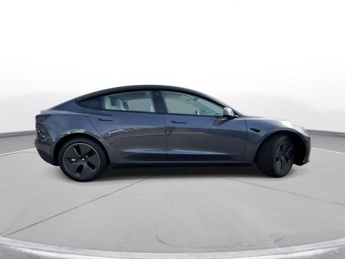 Midnight Silver Metallic 2023 Tesla Model 3 Standard Range