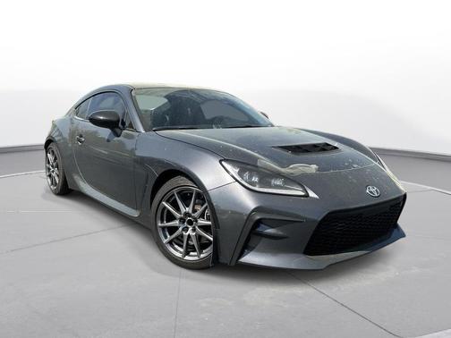 Pavement 2023 Toyota GR86 Premium