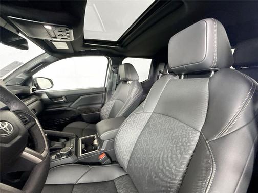 2025 Toyota Tacoma Hybrid Limited