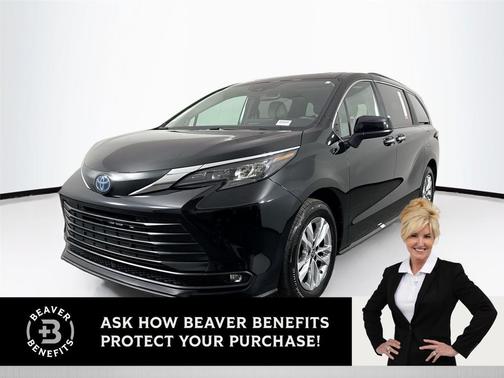 2025 Toyota Sienna XLE