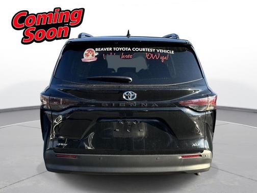 2025 Toyota Sienna 
