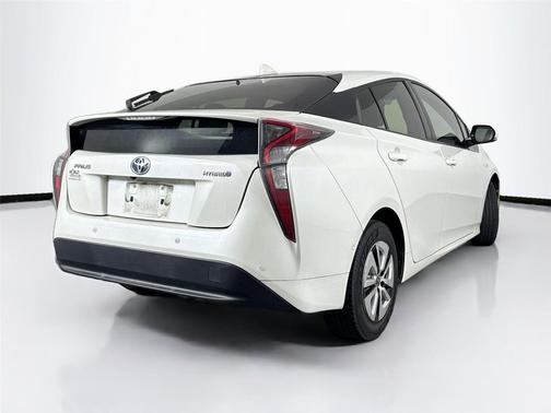 2017 Toyota Prius Four Touring