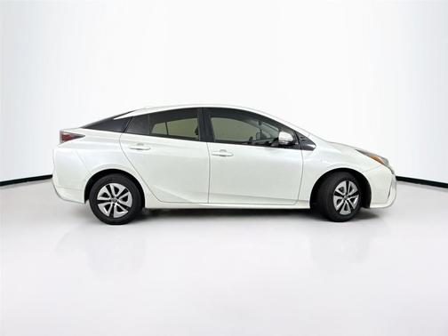 2017 Toyota Prius Four Touring