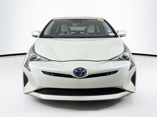 2017 Toyota Prius Four Touring