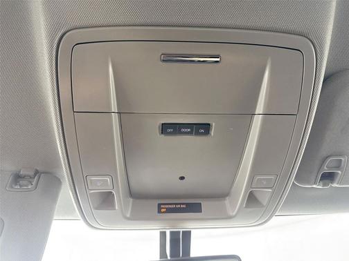 Summit White 2017 Chevrolet Silverado 1500 2LT