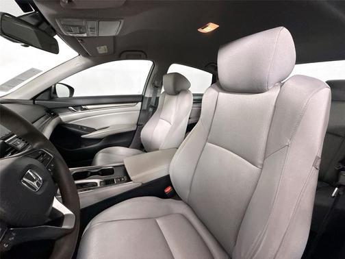 Lunar Silver Metallic 2019 Honda Accord LX