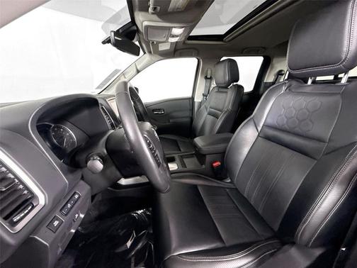 Tactical Green Metallic 2024 Nissan Frontier SL