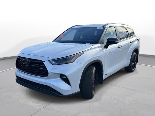 2025 Toyota Highlander Hybrid XLE