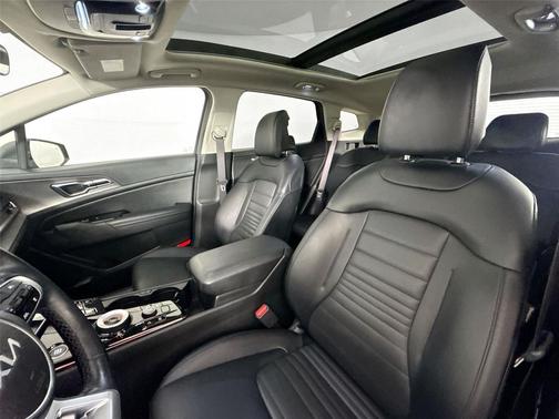 Shadow Matte Gray 2023 Kia Sportage Hybrid SX-Prestige