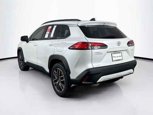 Wind Chill Pearl 2026 Toyota Corolla Cross XLE