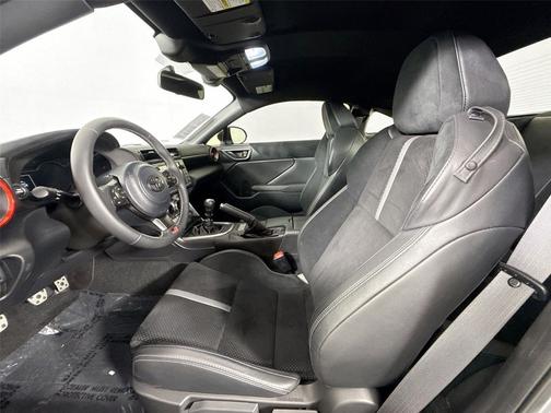 2025 Toyota GR86 Premium