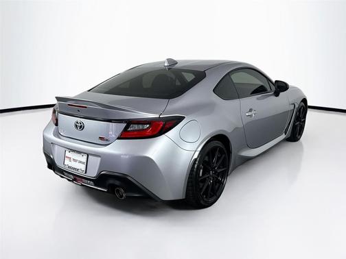 2025 Toyota GR86 Premium