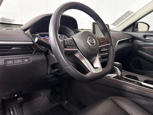 Sunset Drift Chromaflair 2019 Nissan Altima 2.5 SR