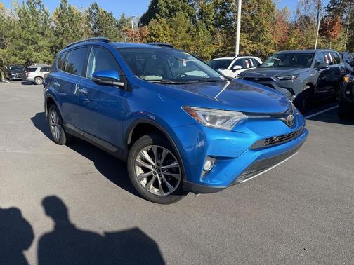 2017 Toyota RAV4 Platinum