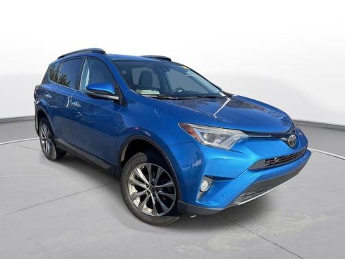 2017 Toyota RAV4 Platinum
