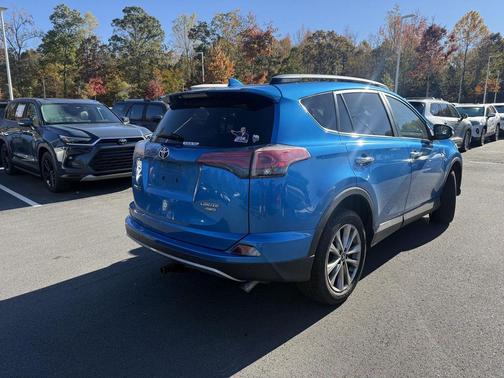 2017 Toyota RAV4 Platinum